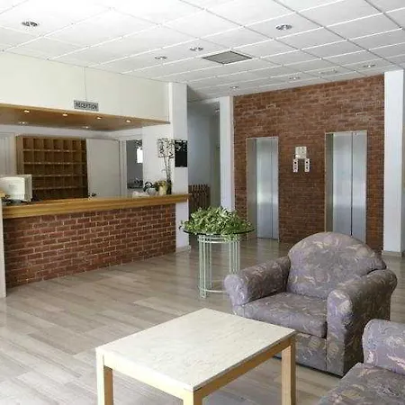 Blue Crane Apts 3*