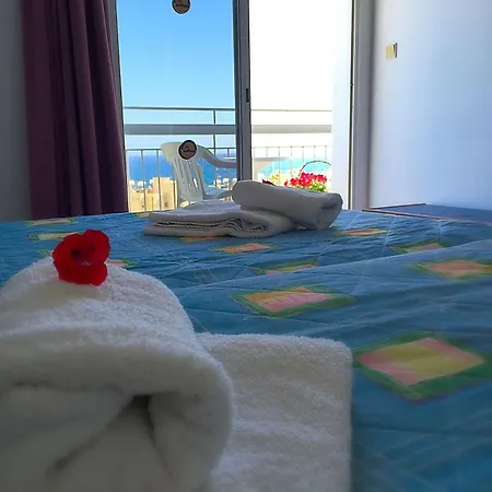 Aparthotel Blue Crane Apts 3*