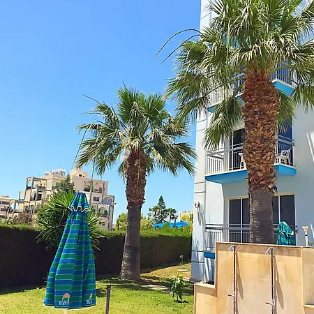 Aparthotel Blue Crane Apts